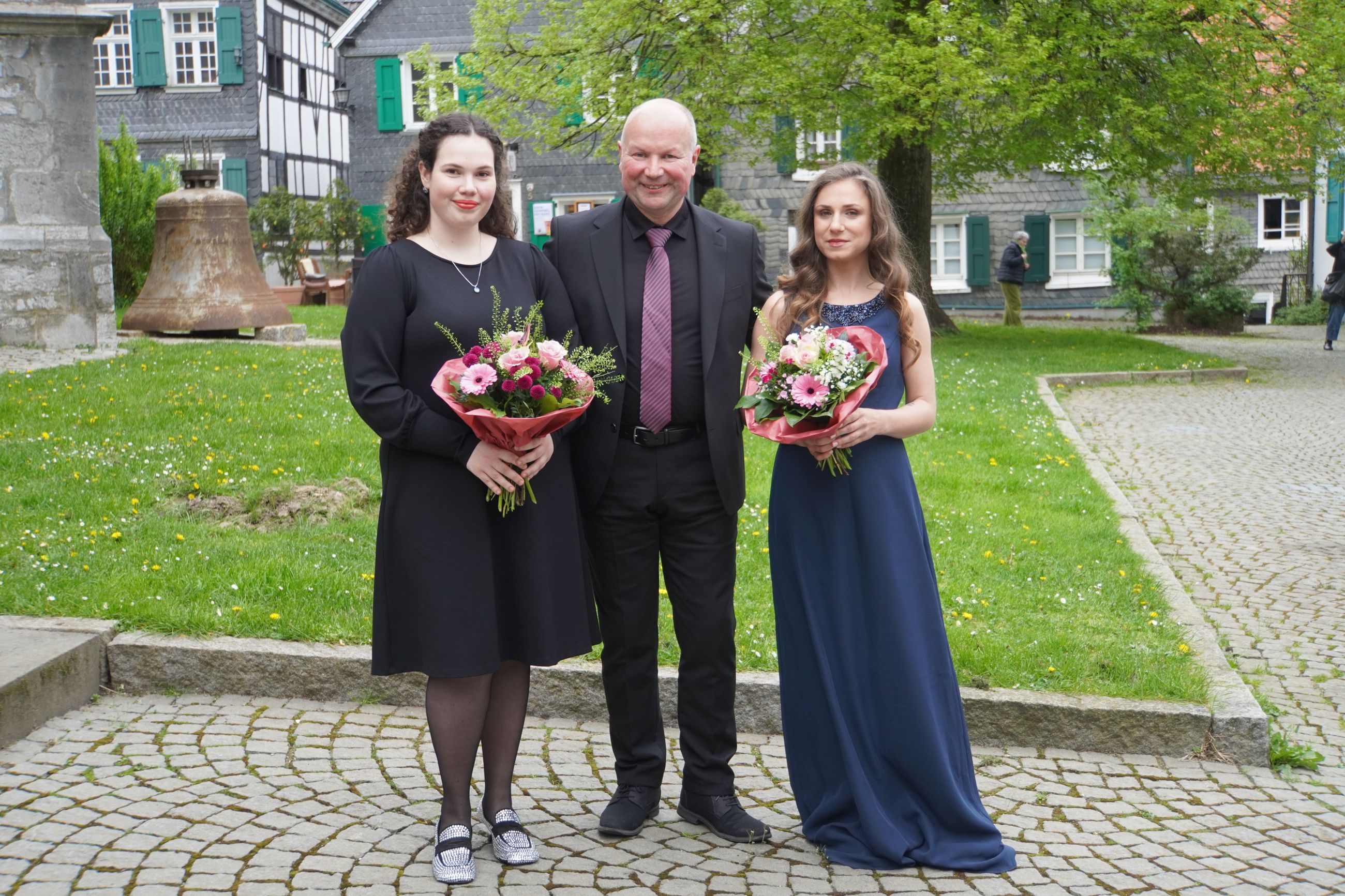 Ev. Stadtkirche Wülfrath - Duo Nadiia Sheremetieva / Irina Stoianova mit Thomas Gerhold